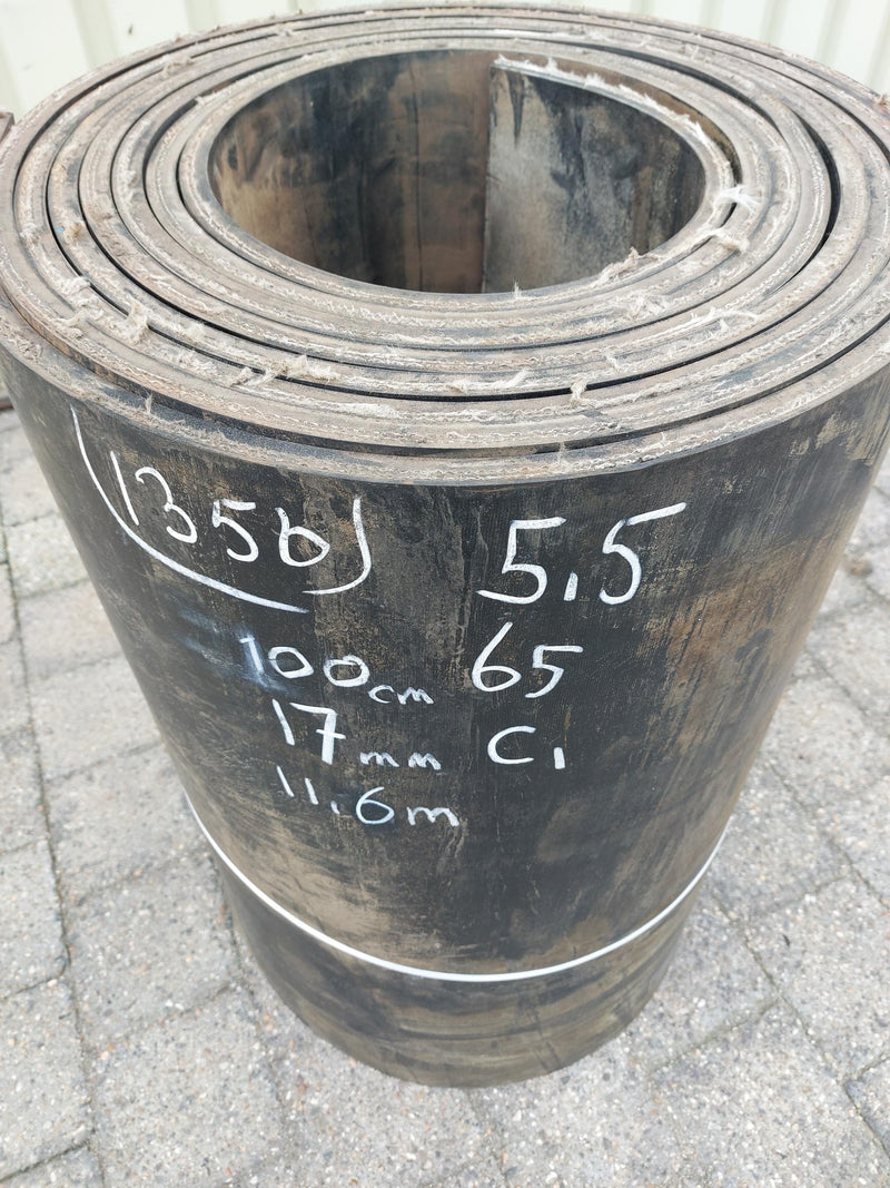 Gebruikte rubber op rol (Z.g.a.n.)