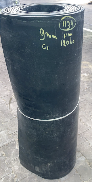 Gebruikte rubber op rol (Z.g.a.n.)