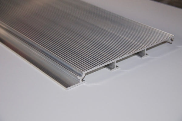 Aluminium Airlinerails NTG 2 M - 2 Stuks, TÜV-gecertificeerd, Voor Inbouw In Vloer 2 Meter Airline Profiel Aluminium Airlinerails NTG 2 M - 2 Stuks, TÜV-gecertificeerd, Voor Inbouw In Vloer 2 Meter Airline Profiel